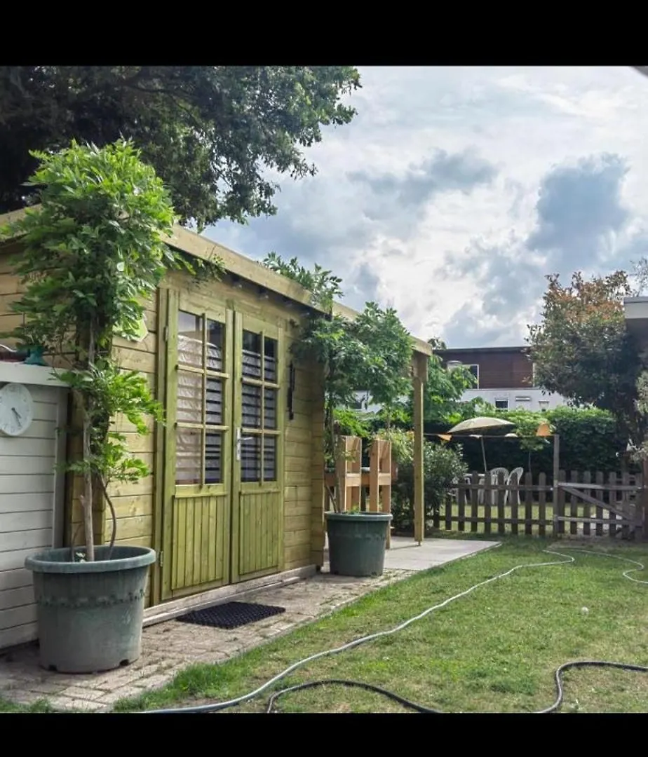 B&B Maison Saint Tropez Eindhoven Bed & Breakfast