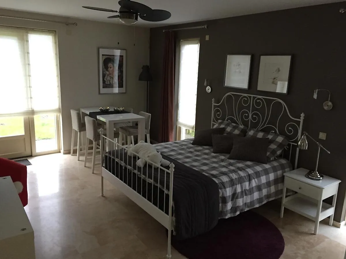 B&B Maison Saint Tropez Αϊντχόφεν
